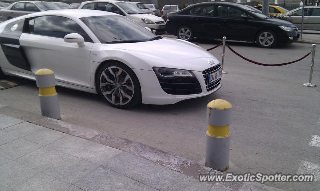 Audi R8 spotted in Istanbul, Turkey