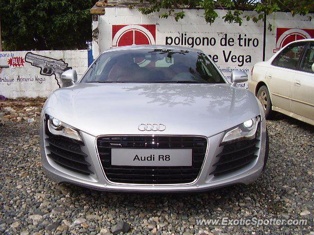 Audi R8 spotted in Santo Domingo, Dominican republic