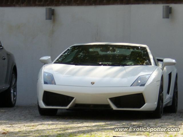 Lamborghini Gallardo spotted in Istanbul, Turkey