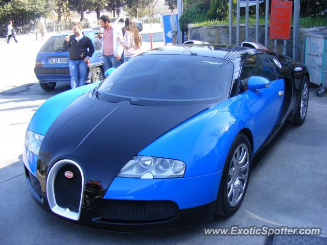 Bugatti Veyron spotted in Istanbul, Turkey