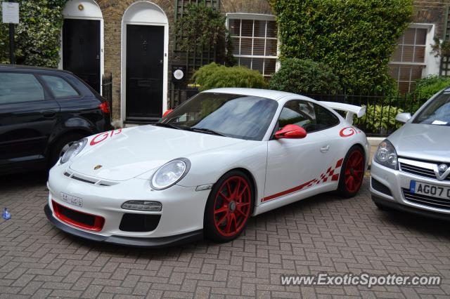 Porsche 911 GT3 spotted in London, United Kingdom