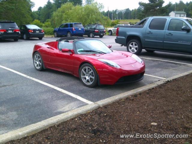 Tesla Roadster spotted in Falmouth, Maine