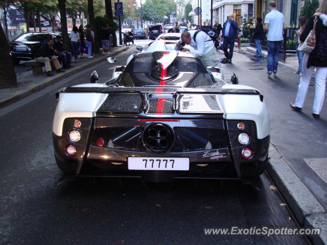 Pagani Zonda spotted in Paris, France