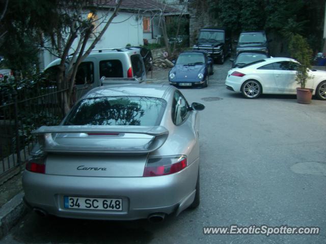 Porsche 911 Turbo spotted in Istanbul, Turkey