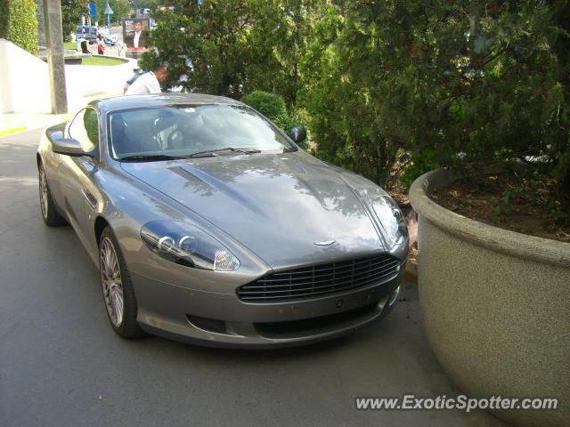 Aston Martin DB9 spotted in Istanbul, Turkey