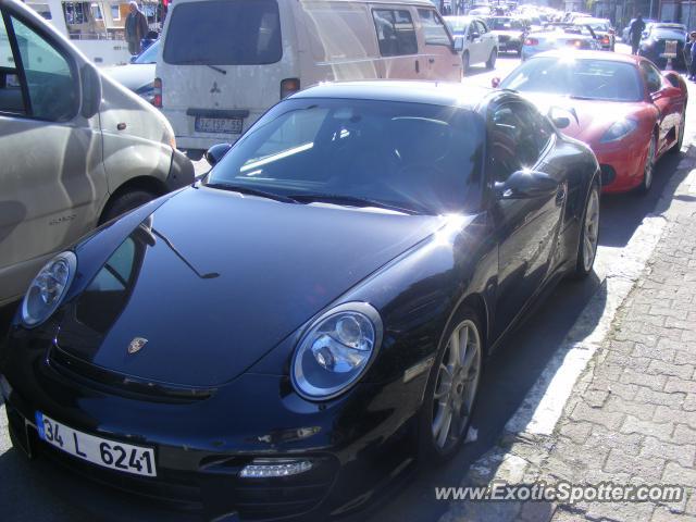 Porsche 911 GT2 spotted in Istanbul, Turkey