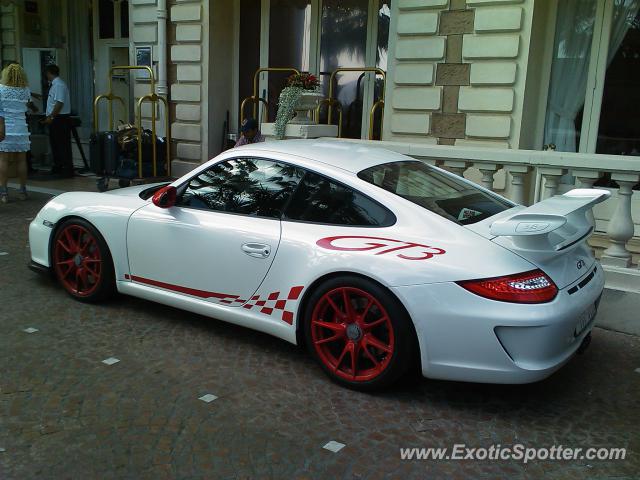 Porsche 911 GT3 spotted in Cannes, France