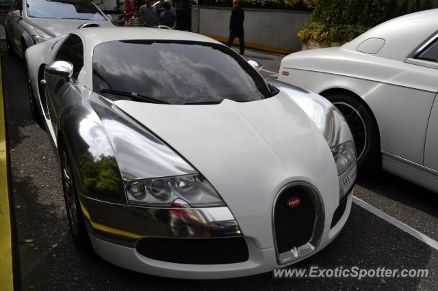 Bugatti Veyron spotted in London, United Kingdom