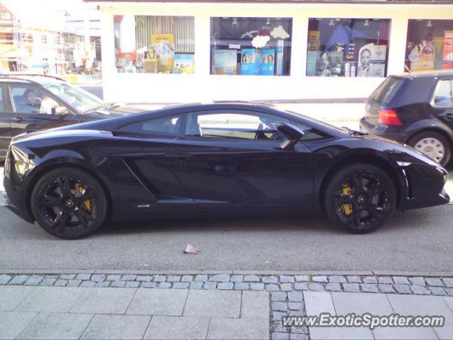 Lamborghini Gallardo spotted in Izmir, Turkey