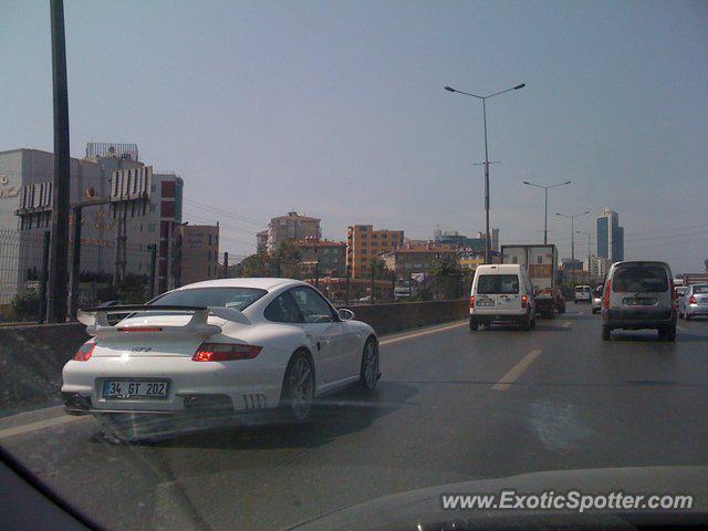 Porsche 911 GT2 spotted in Istanbul, Turkey