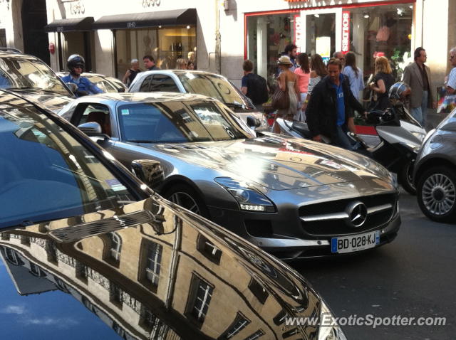 Mercedes SLS AMG spotted in Paris, France