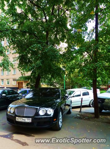 Bentley Continental spotted in Moscow, Russia