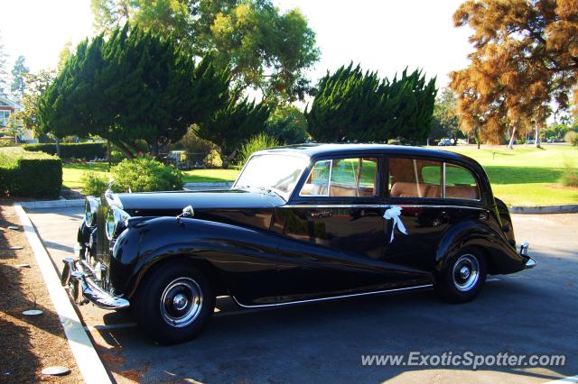 Rolls Royce Silver Wraith spotted in Coronado, California