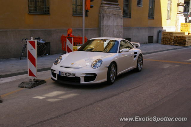 Porsche 911 GT2 spotted in Munich, Germany