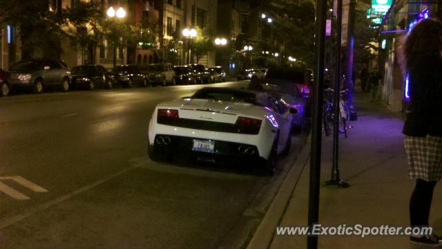 Lamborghini Gallardo spotted in Chicago, Illinois