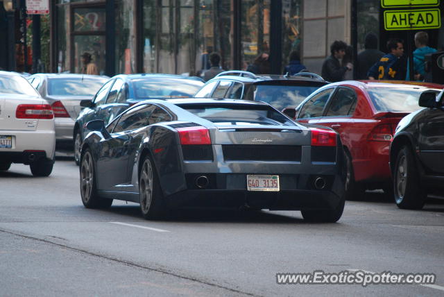 Lamborghini Gallardo spotted in Chicago, Illinois