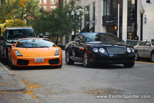 Lamborghini Gallardo spotted in Chicago, Illinois