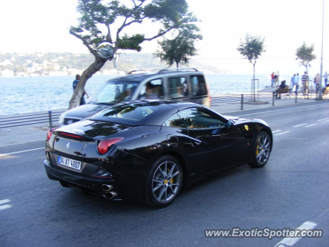 Ferrari California spotted in Istanbul, Turkey