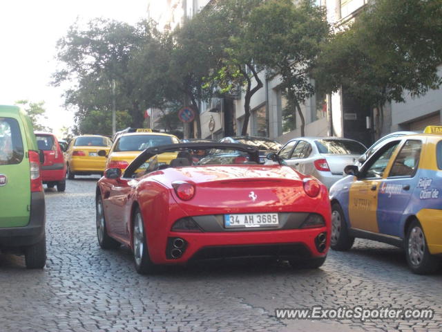 Ferrari California spotted in Istanbul, Turkey