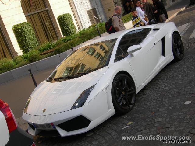 Lamborghini Gallardo spotted in Paris, France