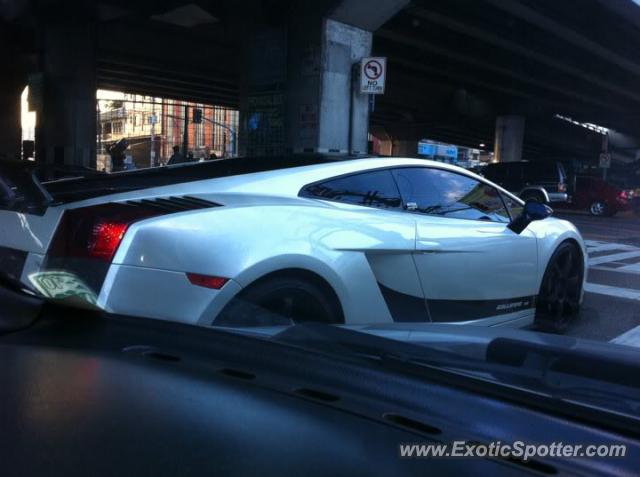 Lamborghini Gallardo spotted in Quezon City, Philippines