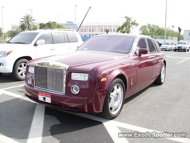 Rolls Royce Phantom spotted in Abu Dhabi, United Arab Emirates