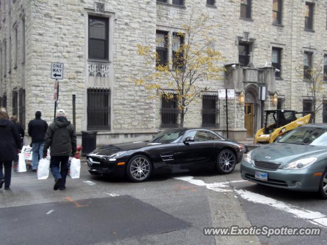 Mercedes SLS AMG spotted in Chicago, Illinois