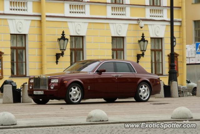 Rolls Royce Phantom spotted in Saint-Petersburg, Russia