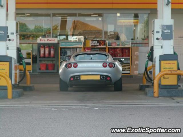 Lotus Elise spotted in Northampton, United Kingdom