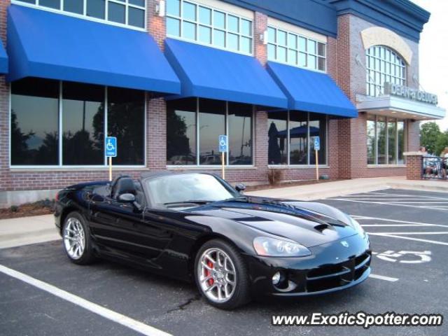 Dodge Viper spotted in Leawood, Kansas