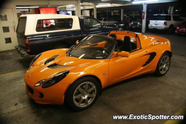 Lotus Elise spotted in Savannah, Georgia