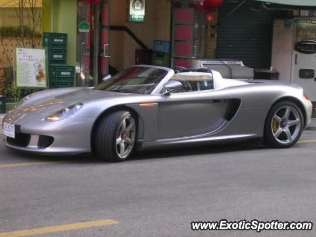 Porsche Carrera GT spotted in Seoul, South Korea