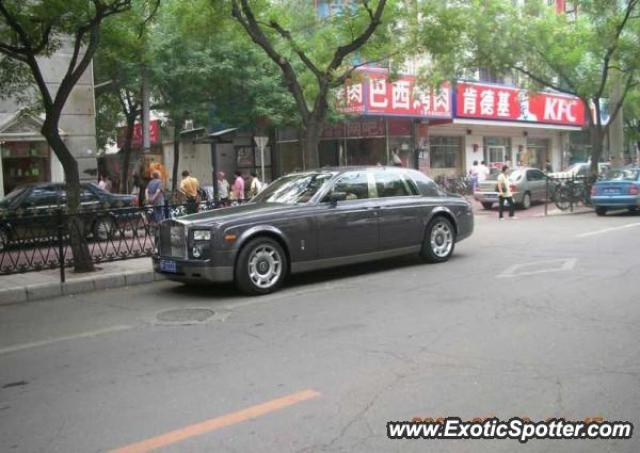 Rolls Royce Phantom spotted in Beijing, China