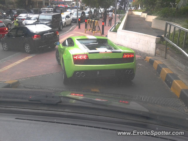 Lamborghini Gallardo spotted in Jakarta, Indonesia