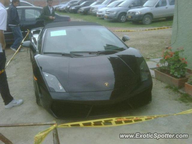 Lamborghini Gallardo spotted in Bogota-Colombia, Colombia