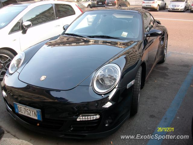 Porsche 911 Turbo spotted in Milan, Italy