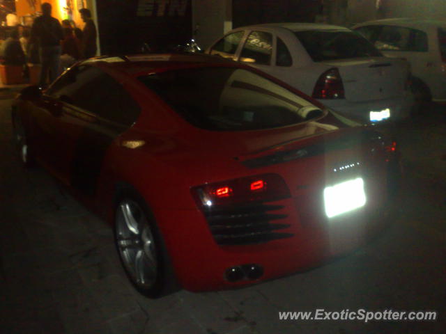 Audi R8 spotted in Guadalajara, Mexico