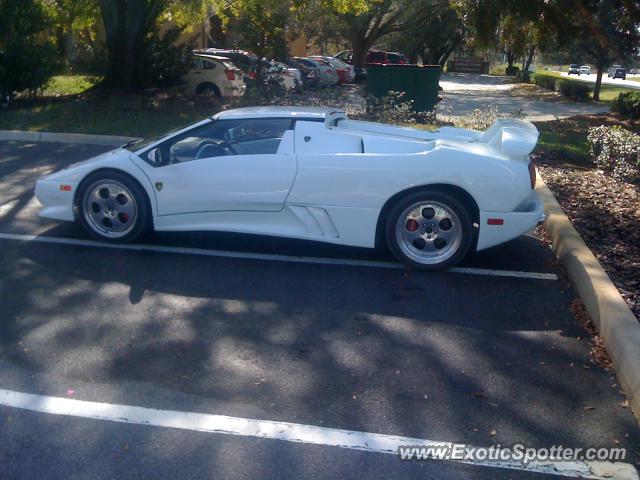 Lamborghini Diablo spotted in Windermere, Florida