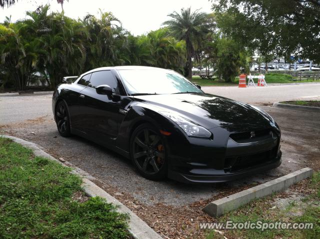 Nissan Skyline spotted in Ft. Lauderdale, Florida