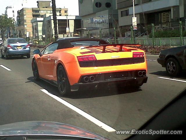 Lamborghini Gallardo spotted in Lima, Peru