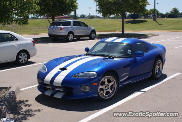 Dodge Viper spotted in Dallas, Texas