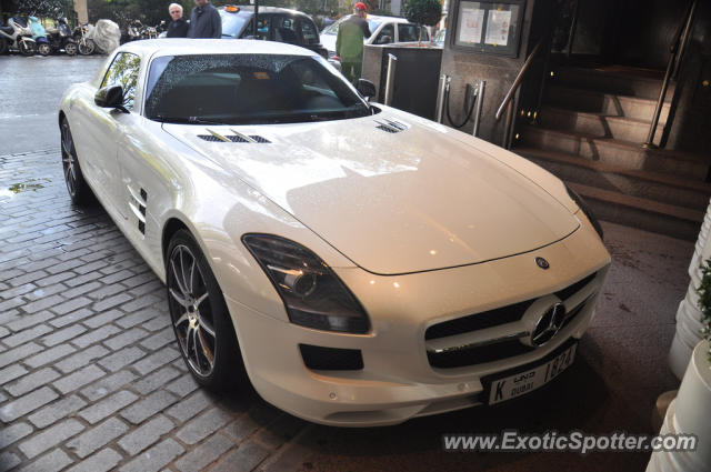 Mercedes SLS AMG spotted in London, United Kingdom