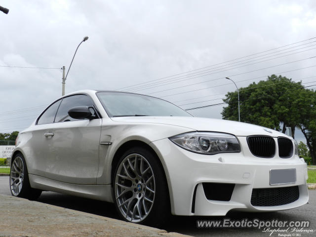 BMW 1M spotted in Brasília, Brazil