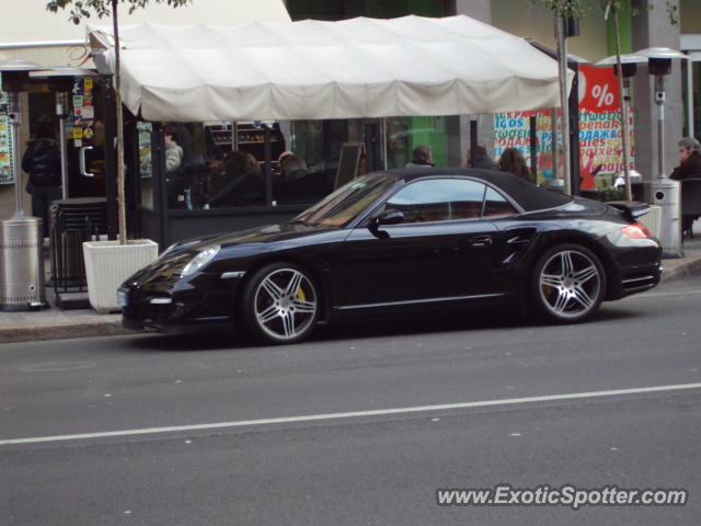 Porsche 911 Turbo spotted in Milan, Italy