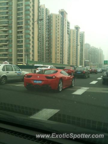 Ferrari 458 Italia spotted in Shanghai, China