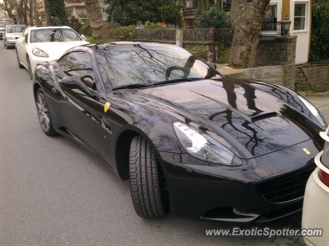 Ferrari California spotted in Istanbul, Turkey