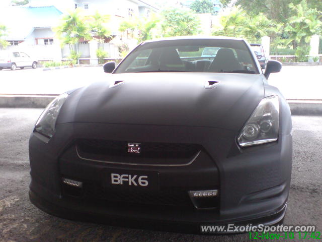 Nissan Skyline spotted in Petaling Jaya, Malaysia