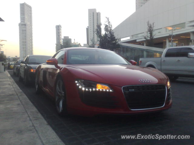 Audi R8 spotted in Guadalajara, Mexico