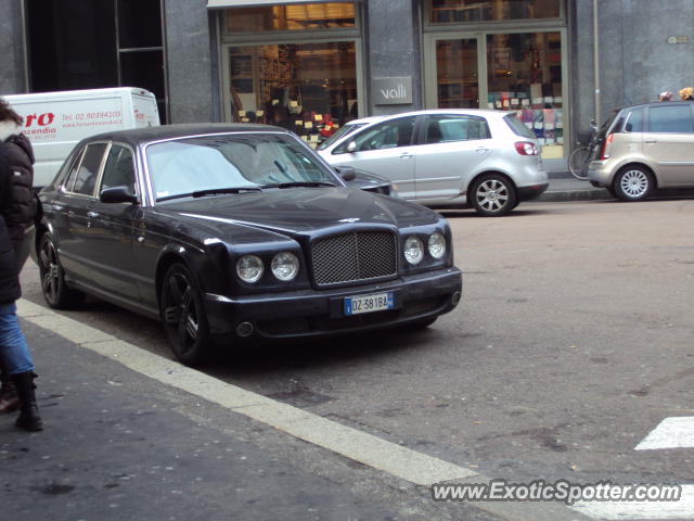 Bentley Arnage spotted in Milan, Italy