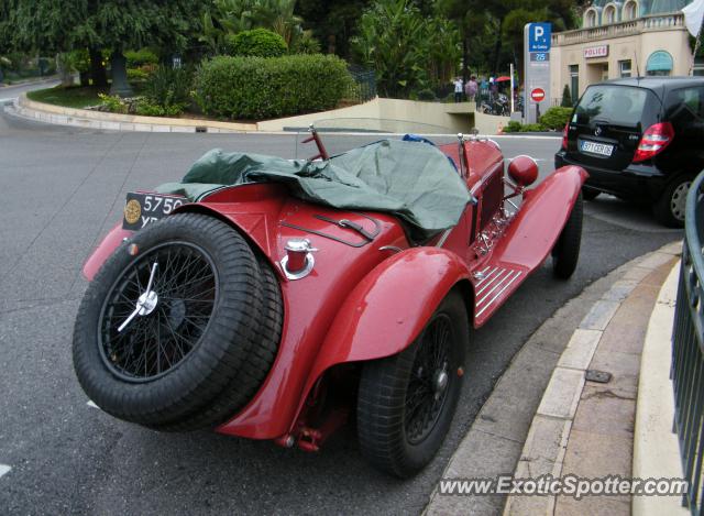 Alfa Romeo 8C spotted in Monte-Carlo, Monaco